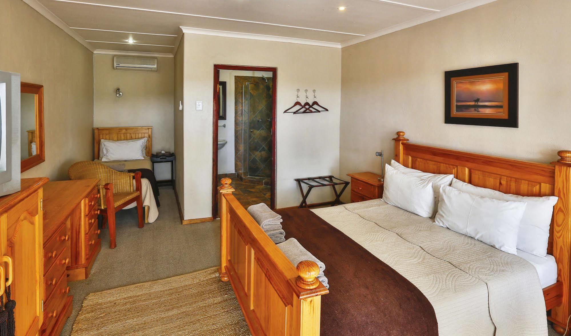 Olive Grove Guest Farm Villa Beaufort West Dış mekan fotoğraf